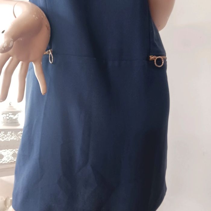 Robe 👗 taille 34 /xs zara basic - photo numéro 3