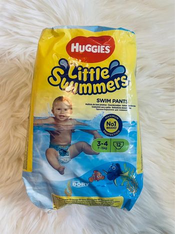 Couches piscines Huggies - T 3-4