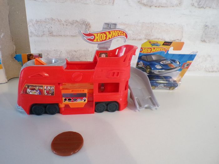 Elément circuit Hot Wheels - Camion restaurant et course  (J29) - photo numéro 6