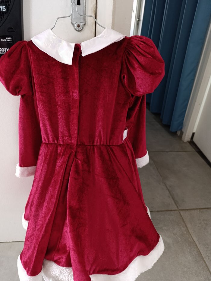 Robe Disneyland 6 ans - photo numéro 3