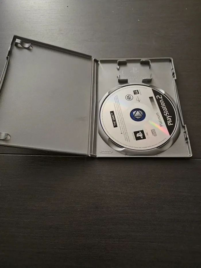 Jeu Les Sim's pour PlayStation 2 - photo numéro 2
