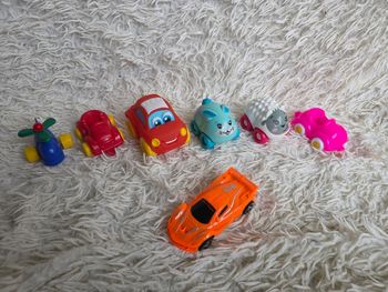 Voiture 1 er age / lot de 7 /pour jeune enfant