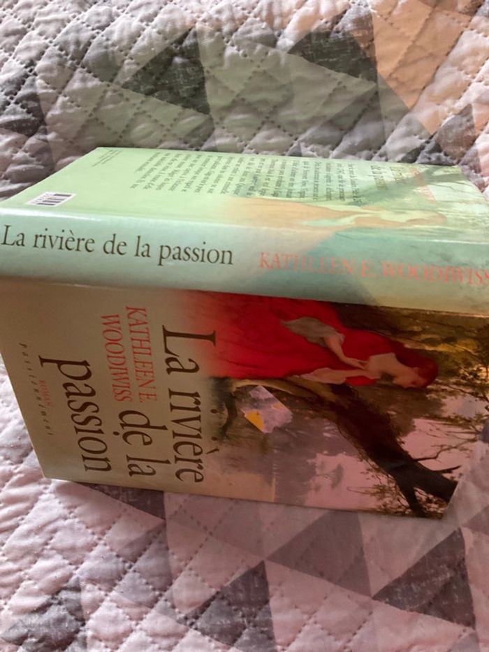 # la rivière de la passion Kathleen E Woodiwiss - photo numéro 4
