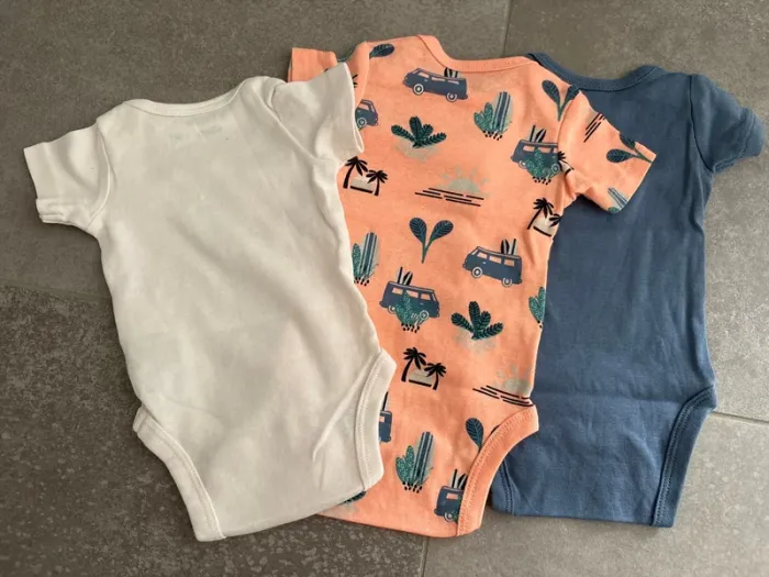 Lot de 3 bodies manche courte surfeur et vacances 3 mois - photo numéro 2