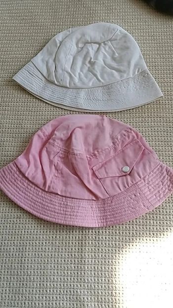Lot de 2 bob fille taille 1 ans