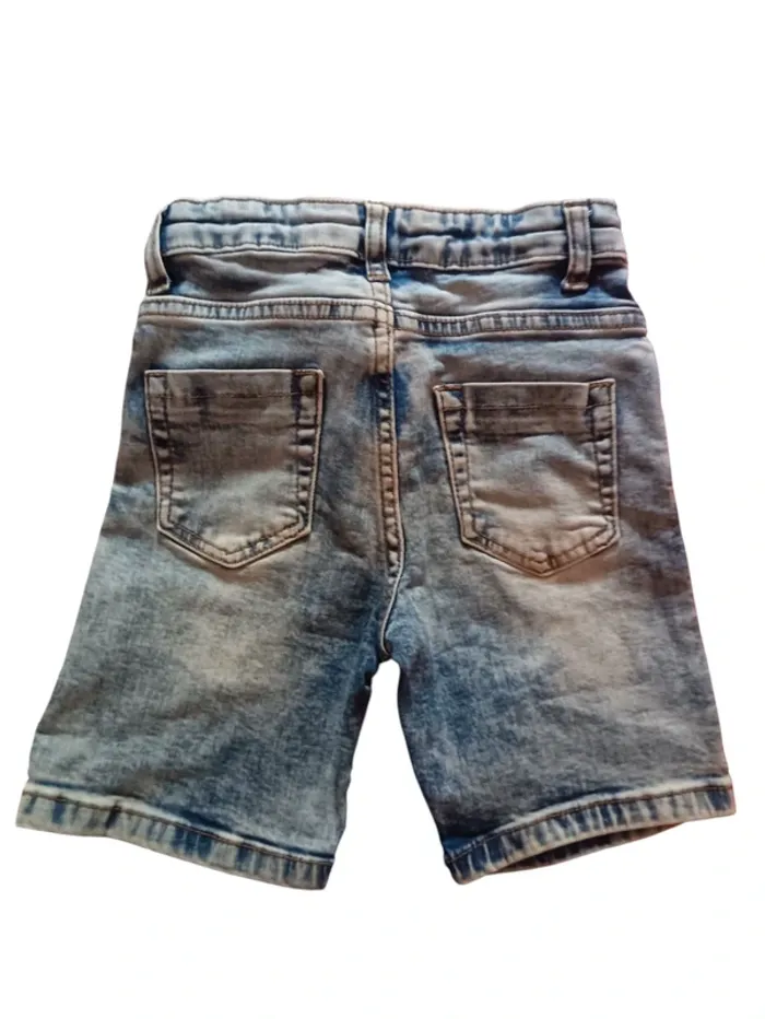 Short 6 ans ( 116 CM ) Zeeman - photo numéro 4