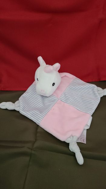 Doudou plat Licorne grelot rose blanc rayé gris TOM & KIDDY