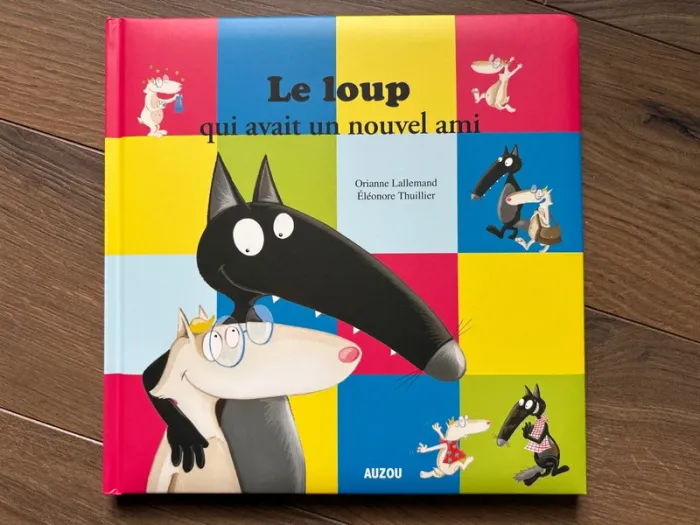 Livre le loup qui avait un nouvel ami grand album Auzou - photo numéro 2