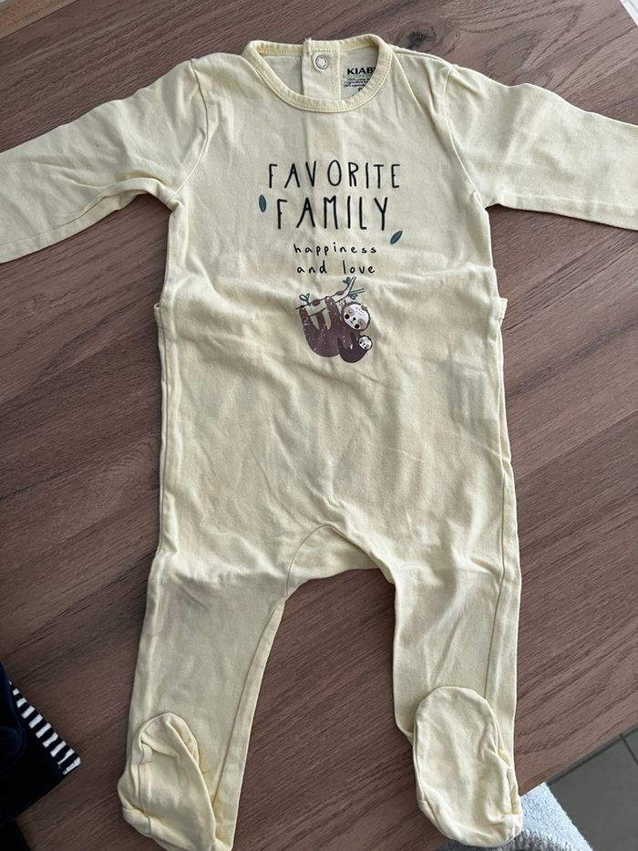 4 Pyjamas 9 mois - photo numéro 2