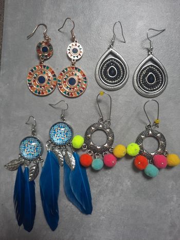 Lot de boucles d'oreilles fantaisie