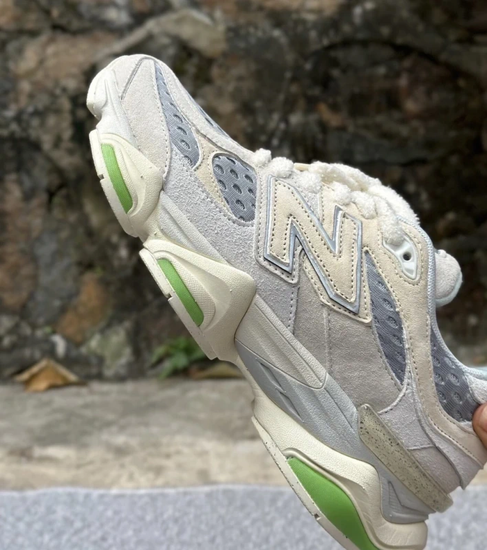 New Balance 9060 Beige 43 - photo numéro 3