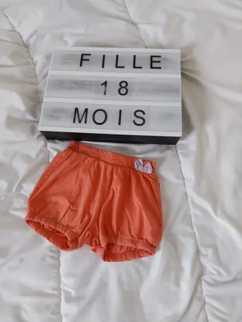 Short fille 18 mois
