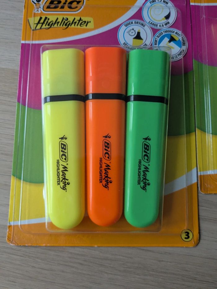 2 paquets de 3 surligneurs Bic - photo numéro 2