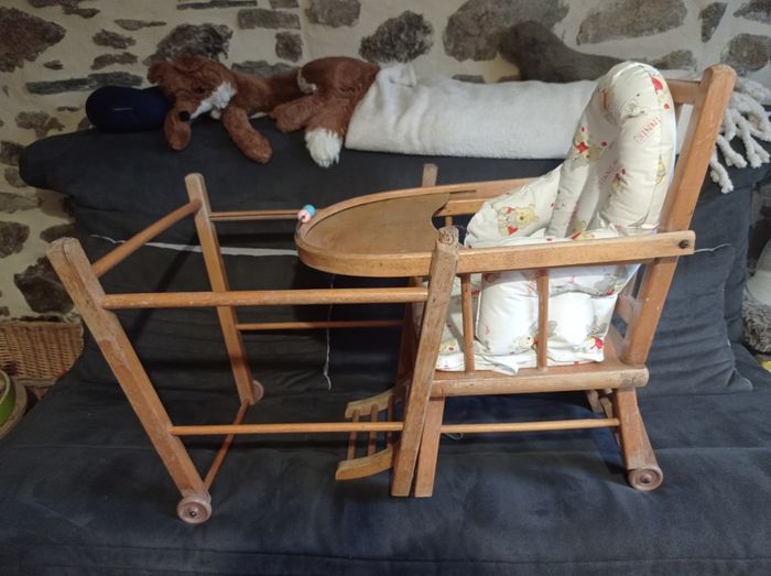 Chaise haute en bois