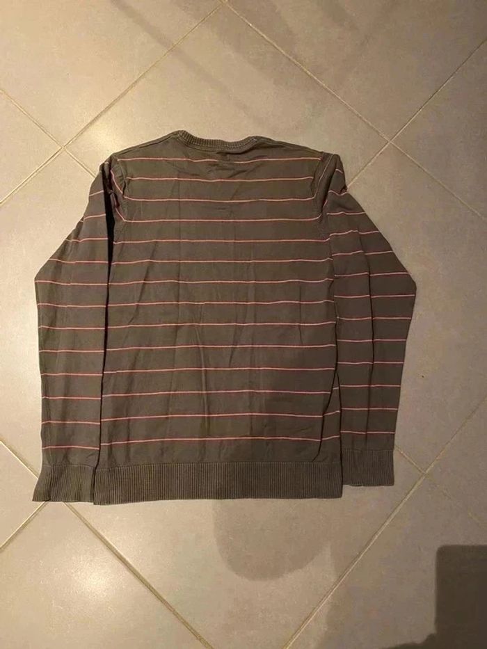 Pull Col Rond Gris avec des petits liserés roses - Jules - Taille L - photo numéro 3