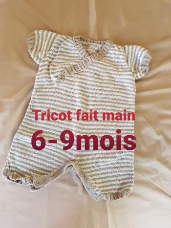 Combishort tricoté main 6-9mois