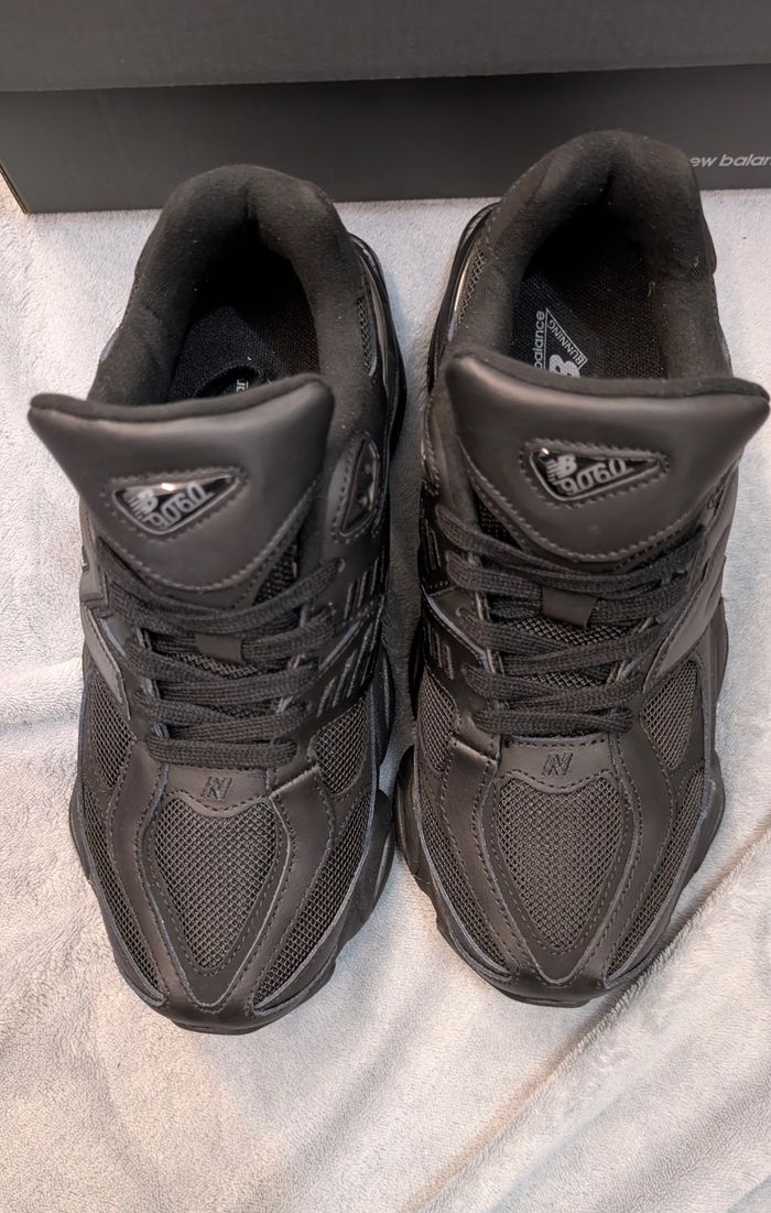 New Balance 9060 Noir - photo numéro 4