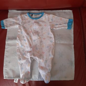 Winnie l'ourson: Pyjama Naissance *Disney baby