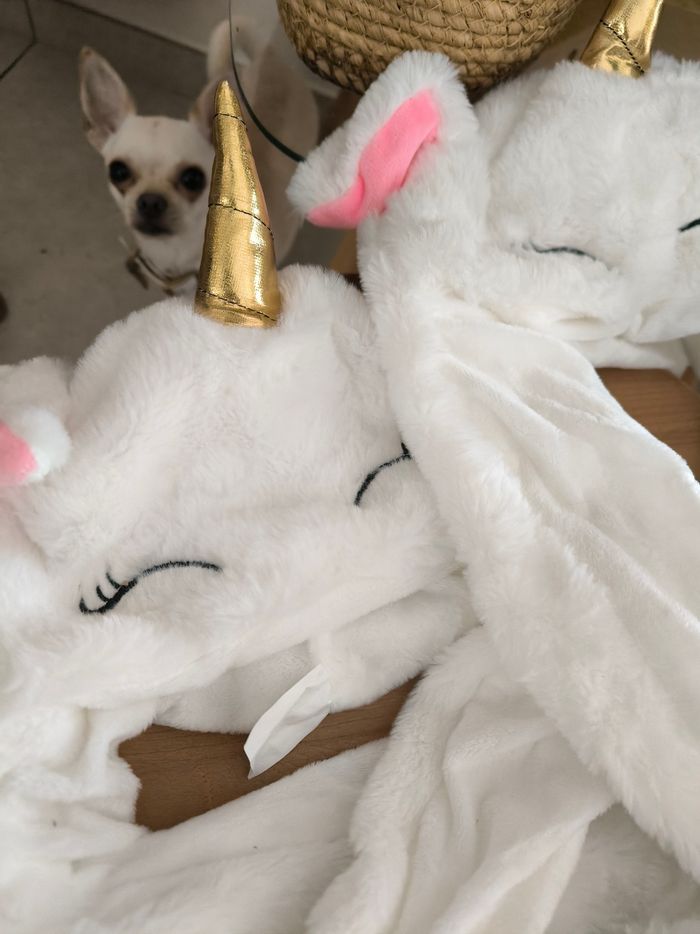 Bonnet licorne pilou avec longues pattes 🦄💖 ultra doux – Neuf - photo numéro 2