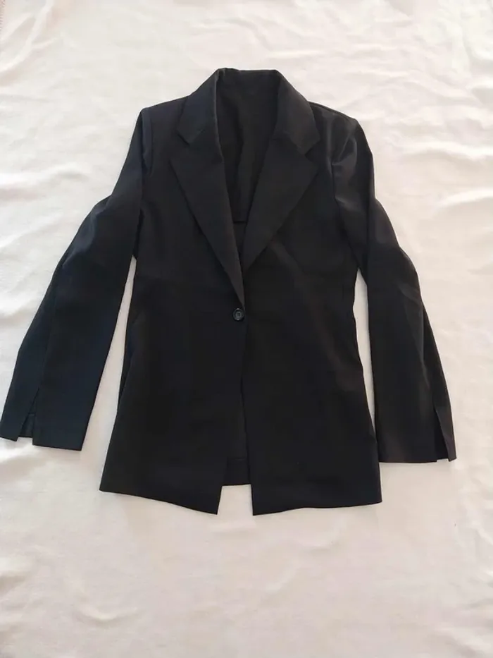 Veste noire mi longue T38 - photo numéro 2