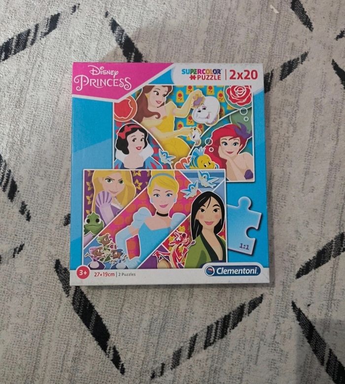 Puzzle princesses DISNEY
