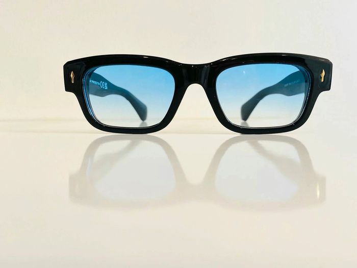 Lunette de soleil mixte noire verres bleus dégradés UV protection catégorie 1 - photo numéro 2