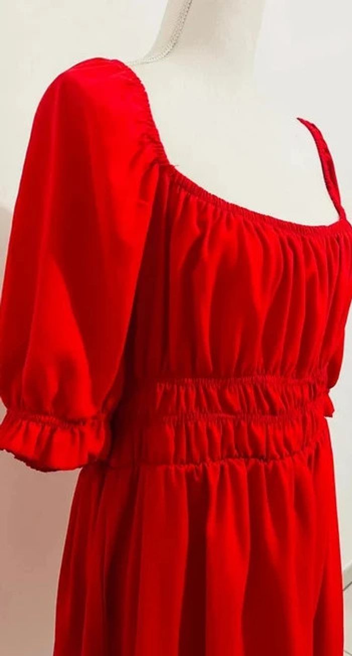 Robe rouge manches resserrées - photo numéro 4