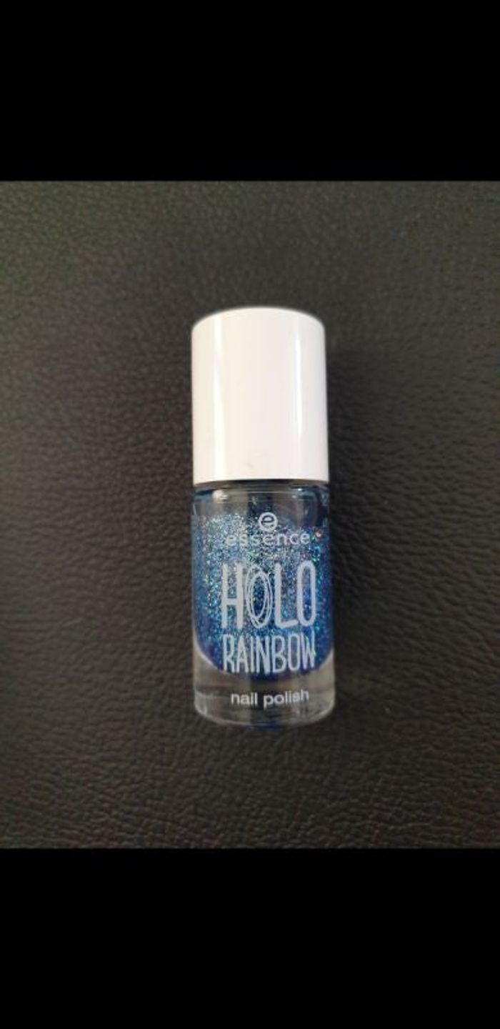 Vernis Essence "Holorainbow" bleu