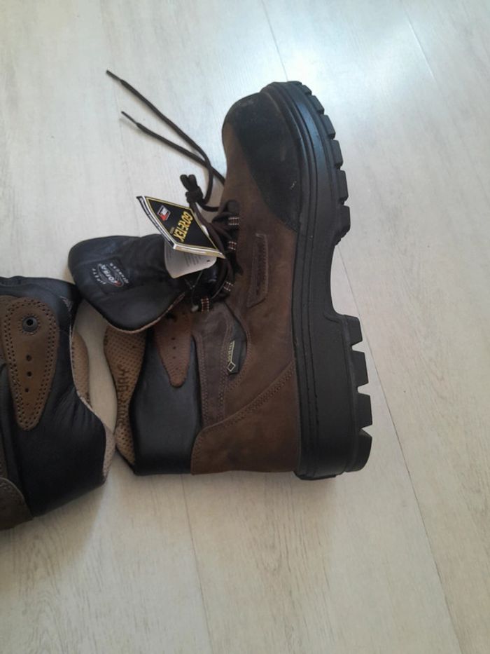 Chaussures de chantier Cofra Gorotex taille 48 - photo numéro 4