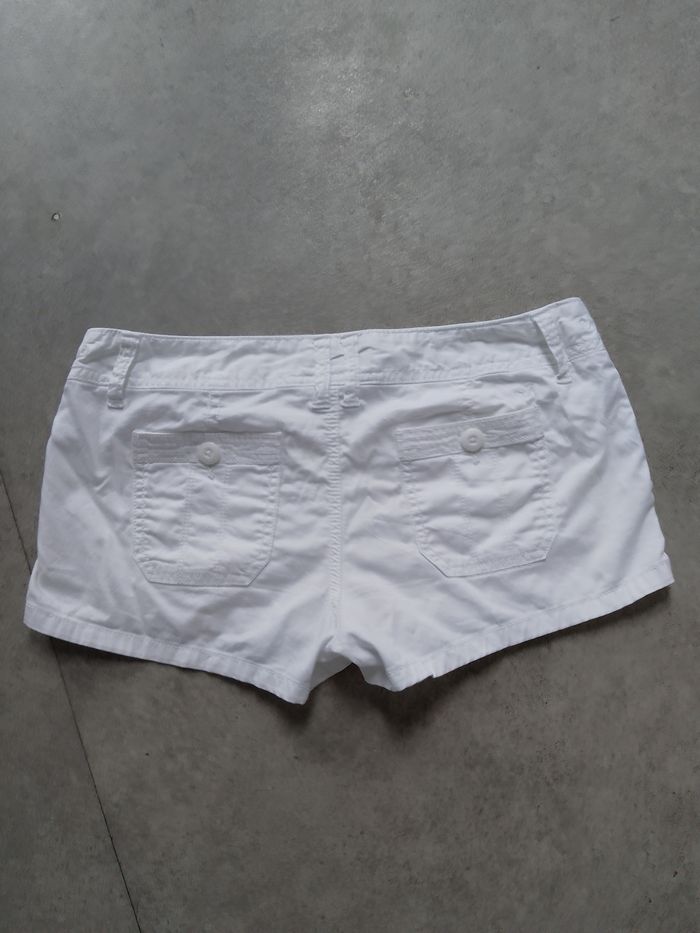 Short taille basse blanc - photo numéro 3