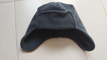 Bonnet cache oreilles