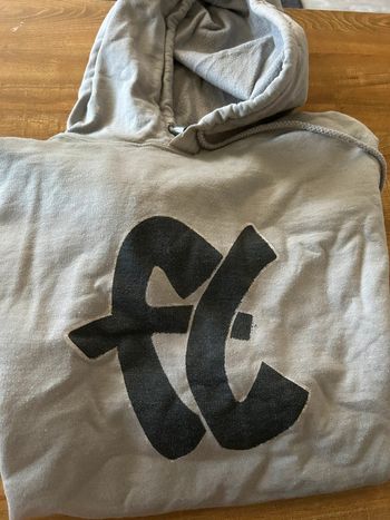 Sweat-shirt à capuche