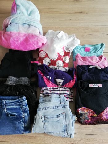 Lot de vêtements fille