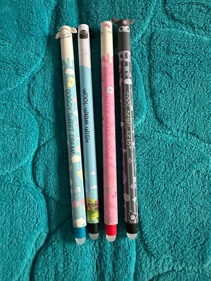 Lot de 4 stylos effaçables Hello kitty style legami - photo numéro 1