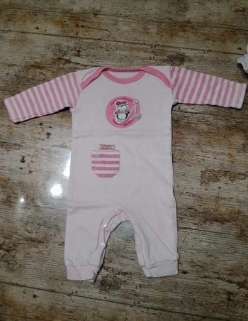 Joli pyjamas / grenouillère en coton fille 3 mois