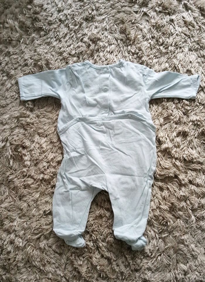 Pyjama 3 mois - photo numéro 3