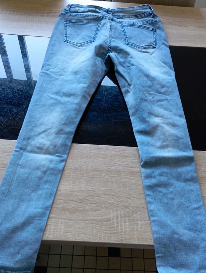 Jean taille 38 - photo numéro 3