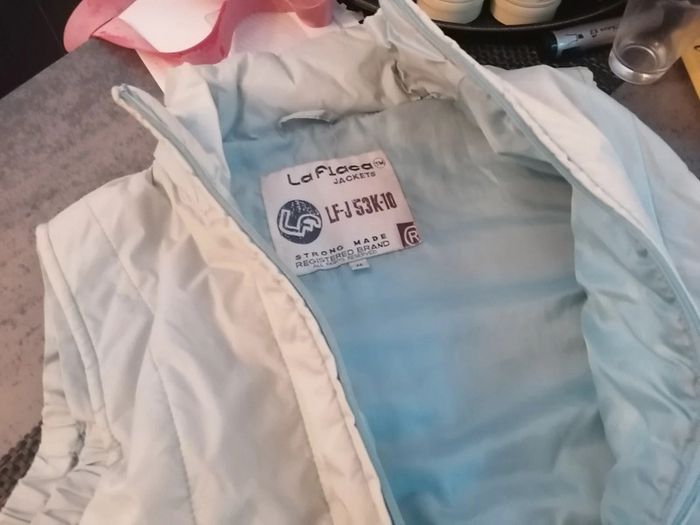 Gilet sans manche fille/femme taille M 38 neuf
