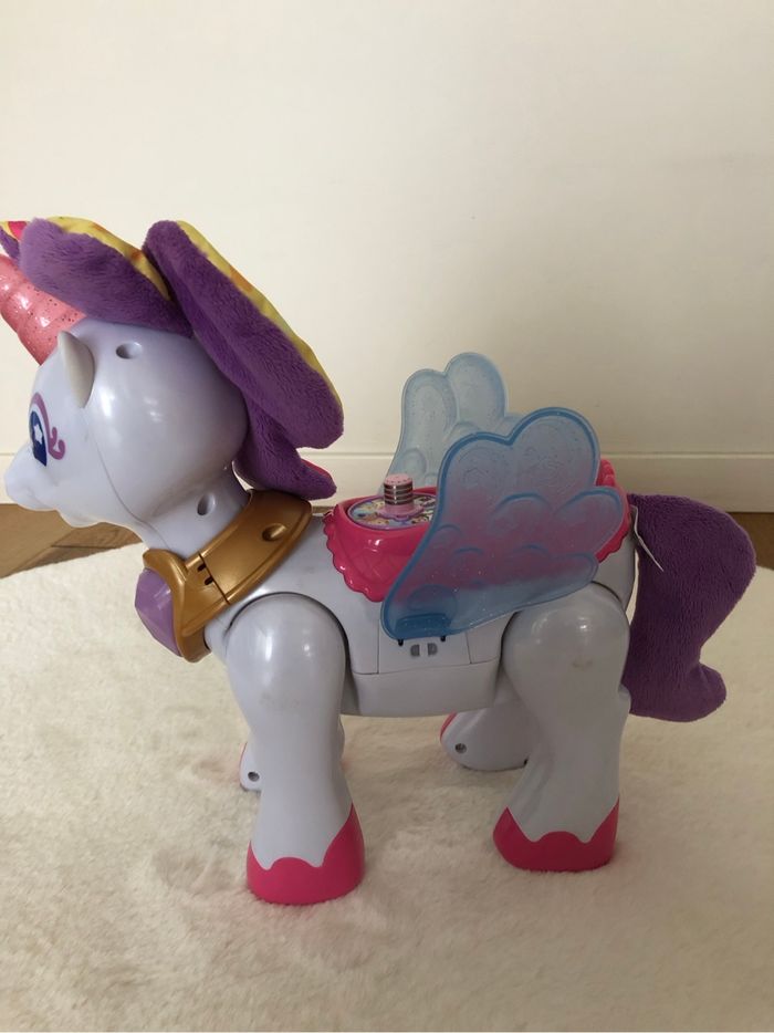 Vtech - Tut tut copains - Azalée la Licorne et Chloé la reine des fées - photo numéro 6