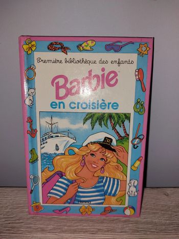 Livre de poche Barbie en croisière