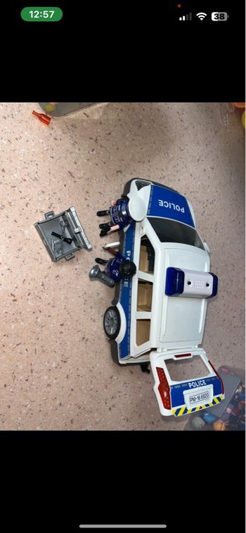 Voiture de police playmobil 