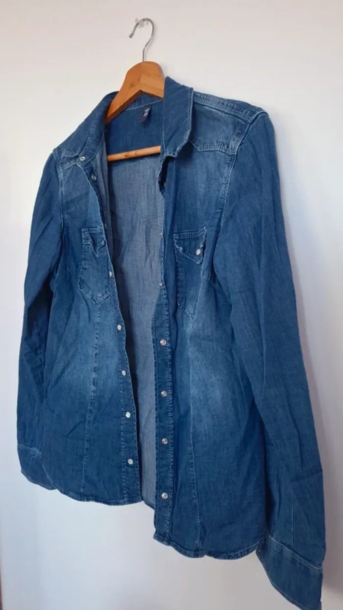 Chemise en jean Liu Jo – État neuf - ok taille S/M - photo numéro 3