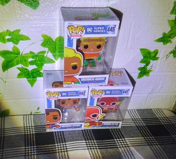 Lot  3 figurines pops série gingerbread numéro 443 - 445-447