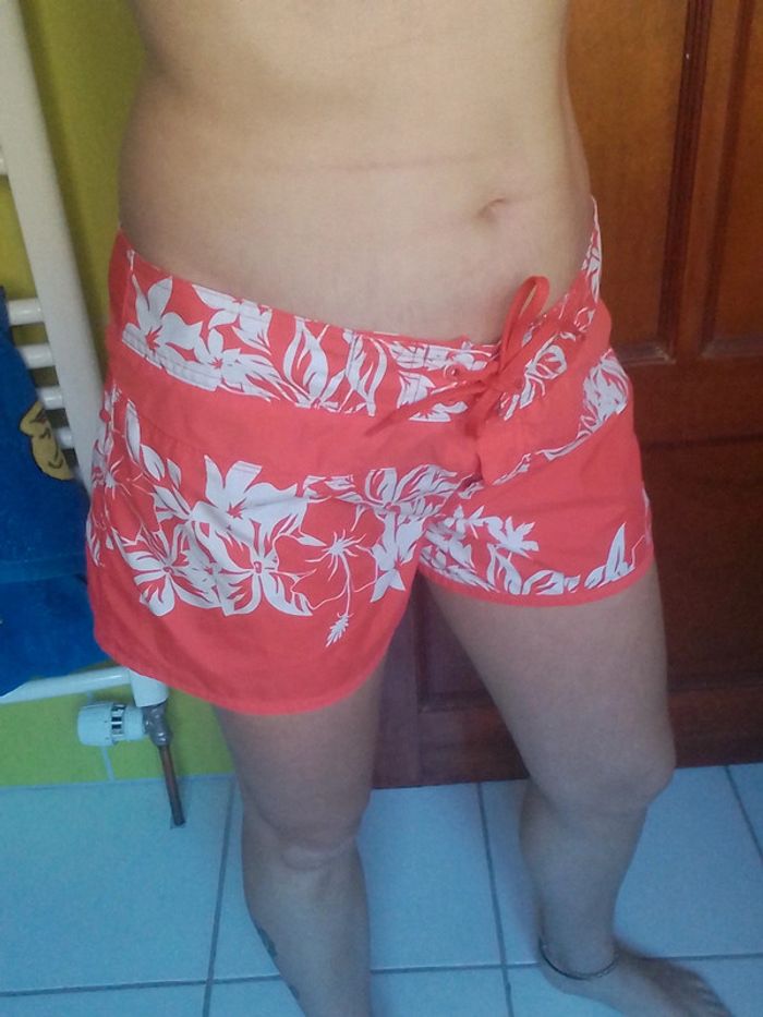 Short de bain femme rouge et blanc Tribord - photo numéro 2