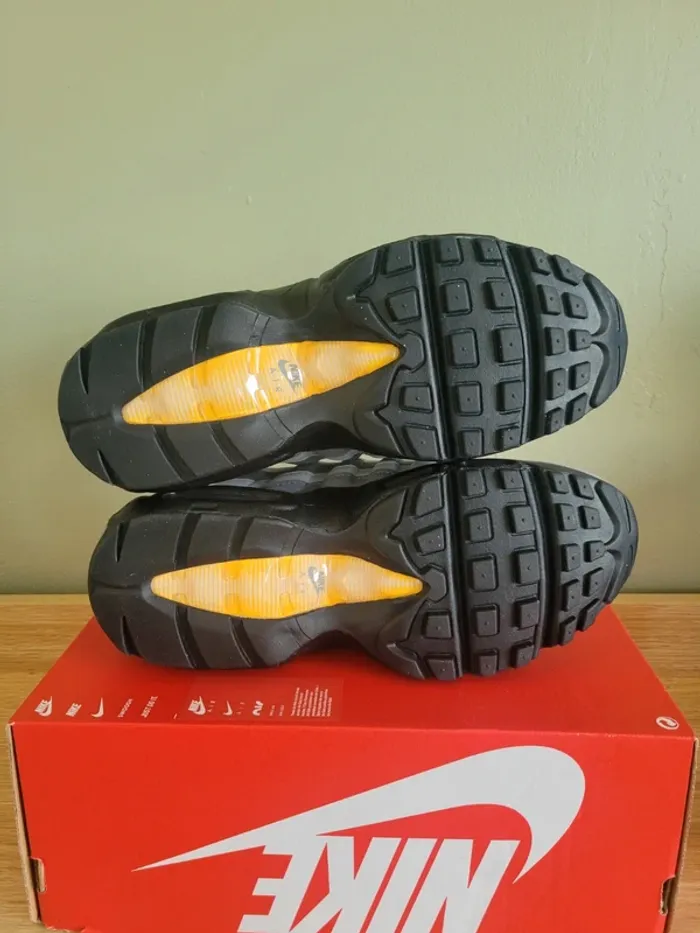 Nike Air Max 95 T36,5 100% Authentique - photo numéro 8