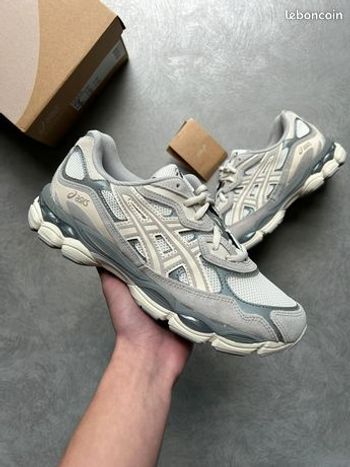 Asics NYC gris blanc 38