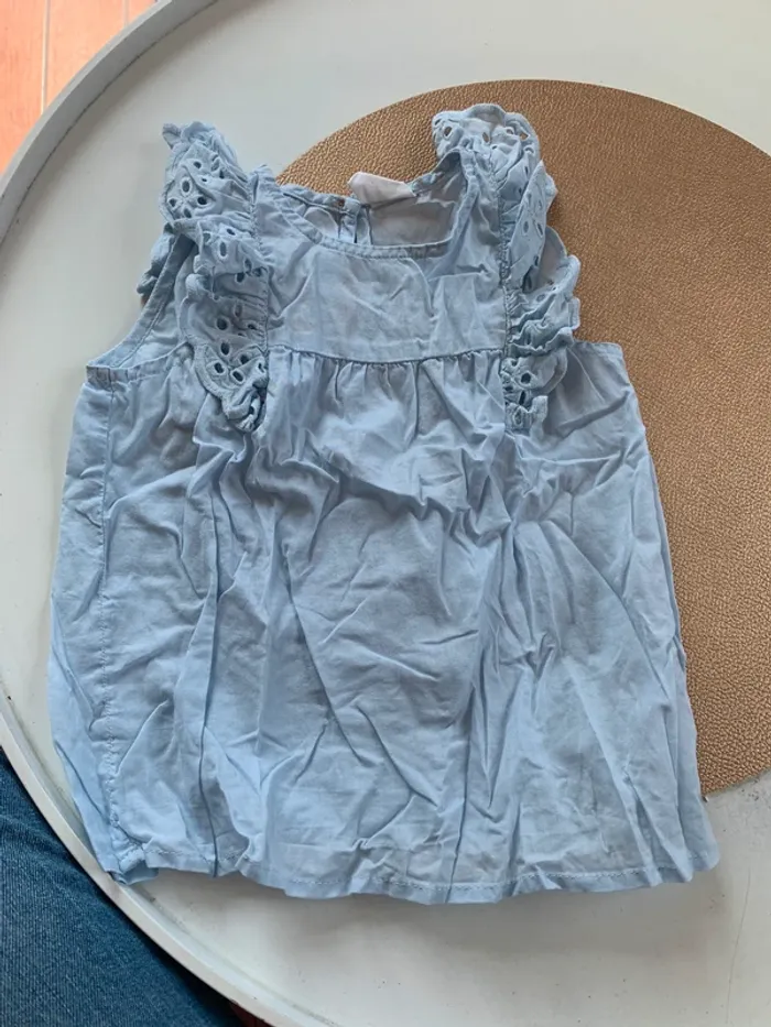 TEE shirt bleu ciel avec volants - photo numéro 2