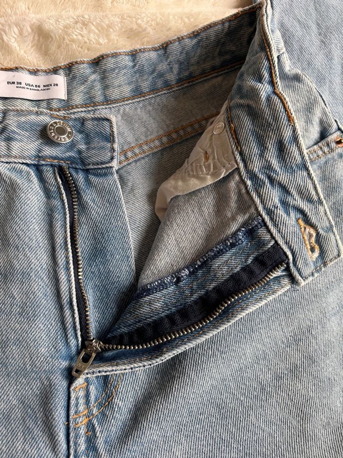Jean bleu Bershka 38 - photo numéro 3