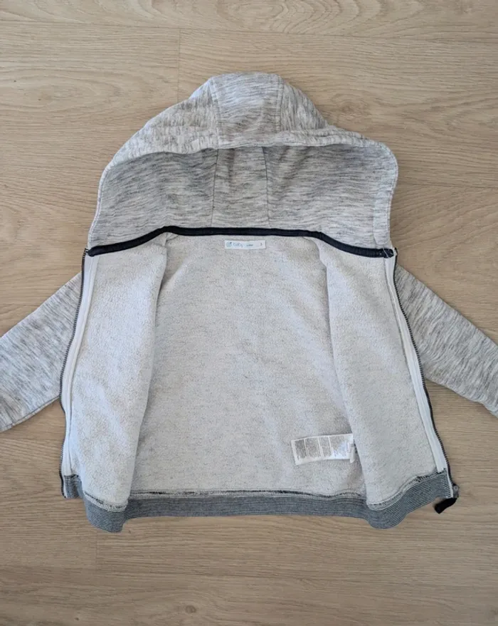 Ensemble pantalon et sweat - photo numéro 4