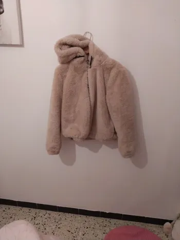 Manteau en fausse fourrure Jennyfer
